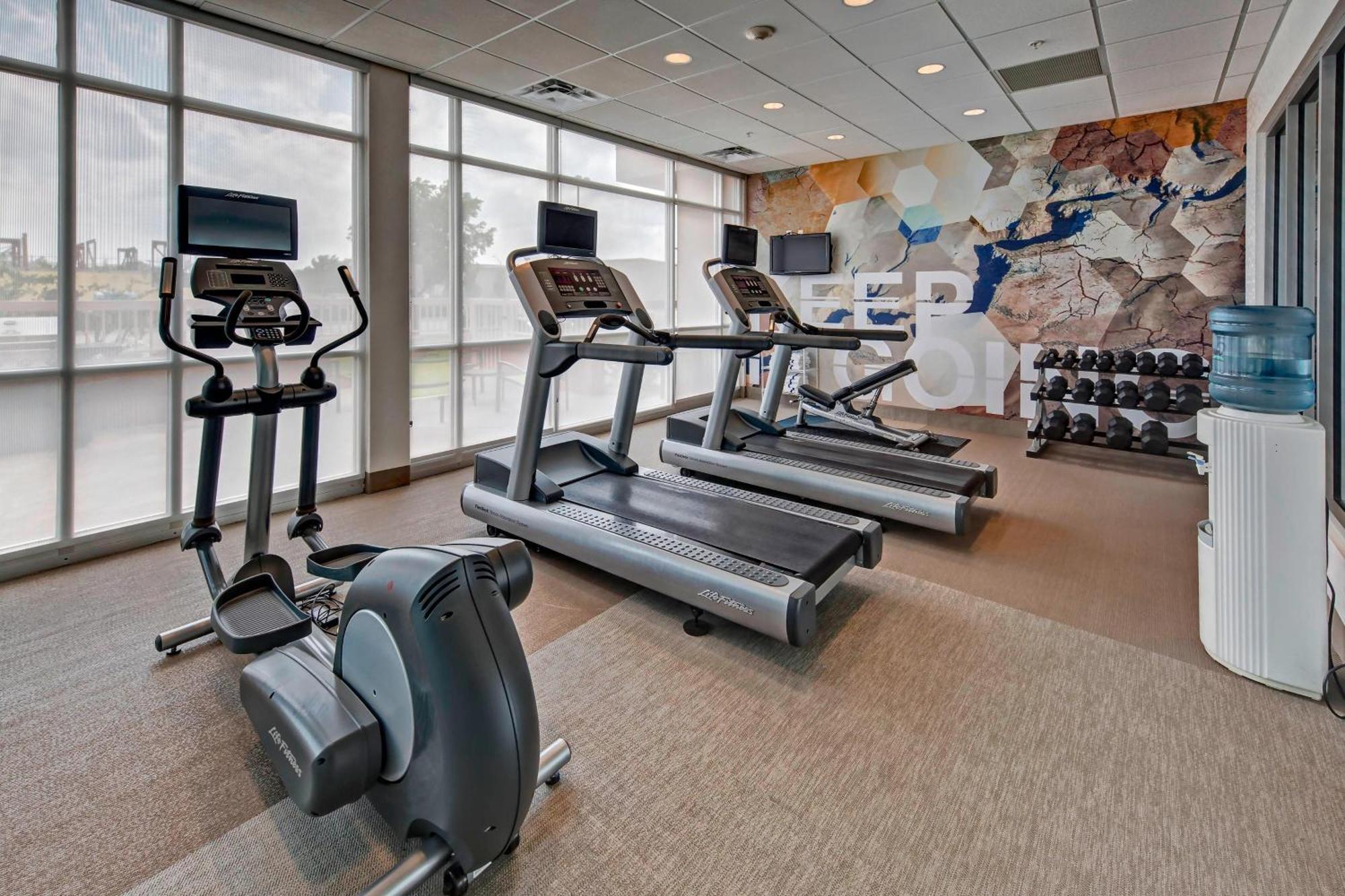 Springhill Suites By Marriott Oklahoma City Мур Екстериор снимка