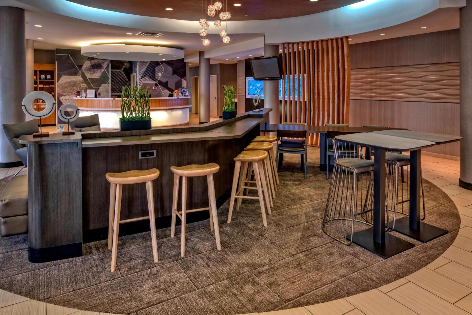 Springhill Suites By Marriott Oklahoma City Мур Екстериор снимка